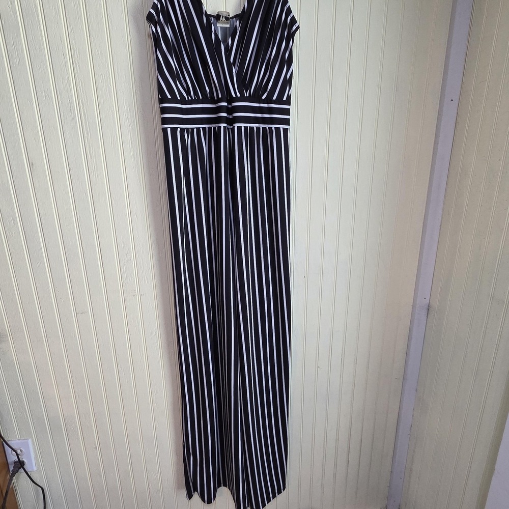 Wrapper‎ Jumpsuit Womens Large Black Striped Sleeveless V Neck Jersey Wide Leg